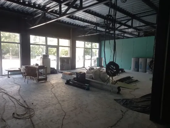 New Maf на 6-ю победу. Выполнен ремонт. Водоснабжение, канализация, 15 кВт электроэнергии. Рядом Атб. Собственный парк Днепр