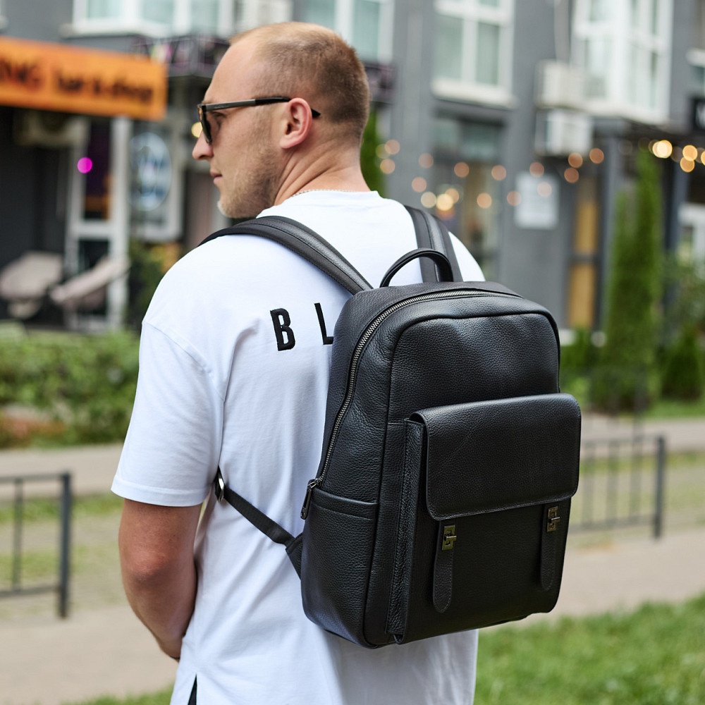 Стильний чоловічий шкіряний рюкзак 40х30х17, практичний аксесуар для ноутбука та документів, чорний Київ - фото 3
