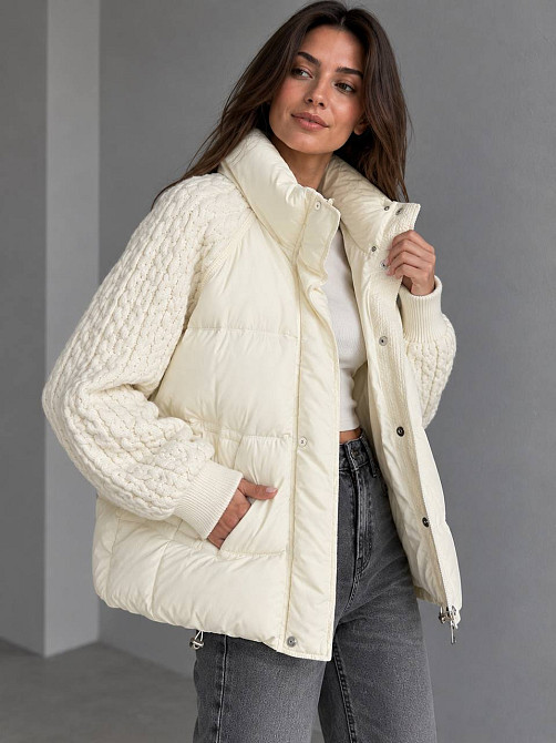 Куртка жіноча YZY 30790 пуховик oversize з в’язаними рукавами демісезонна one size, молочний, one size Київ - фото 3