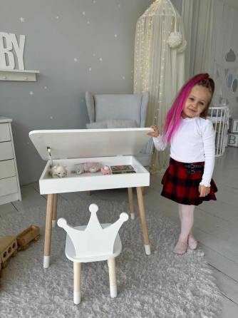 Детский столик с ящиком для карандашей + стульчик Корона (Белый) Винница