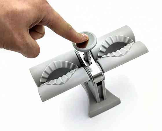 Машинка для лепки пельменей и вареников. Станок для пельменей dumpling mold Киев