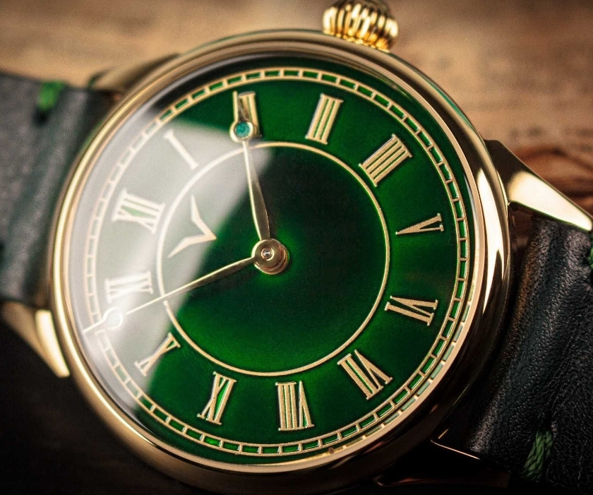 Эксклюзивная модель часов марьяж с зелёным эмалевым циферблатом. Харьков - изображение 4