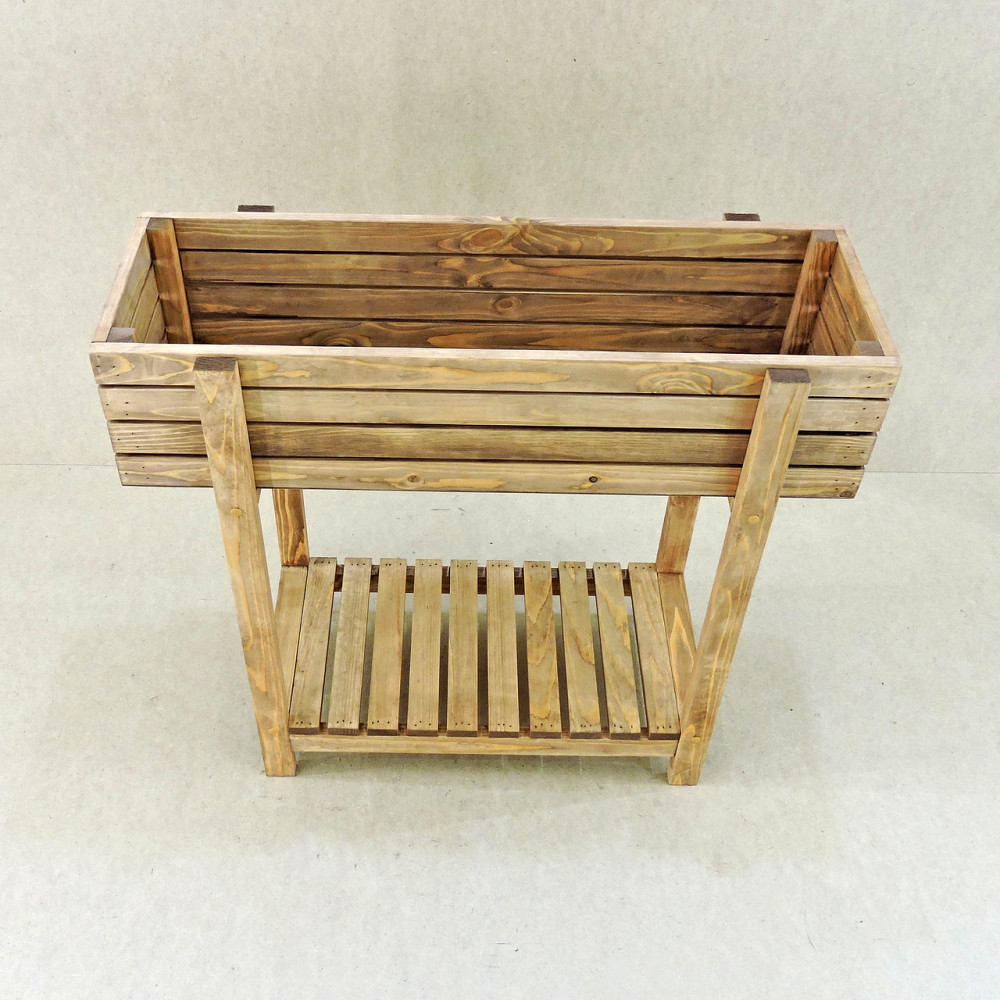 Кашпо на стойке 