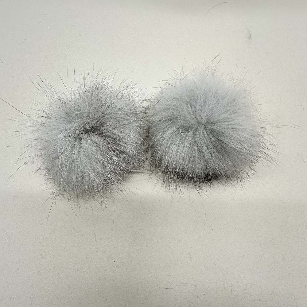 Помпони з натурального хутра блюфрост Світло-сірий Харків - фото 5