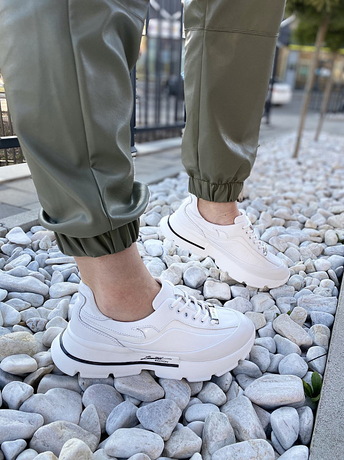 Camellia Кросівки жіночі CAMELLIA M7 білі (весна-осінь, шкіра натуральна) (4386) лише 39р.40р. Коломыя - изображение 4