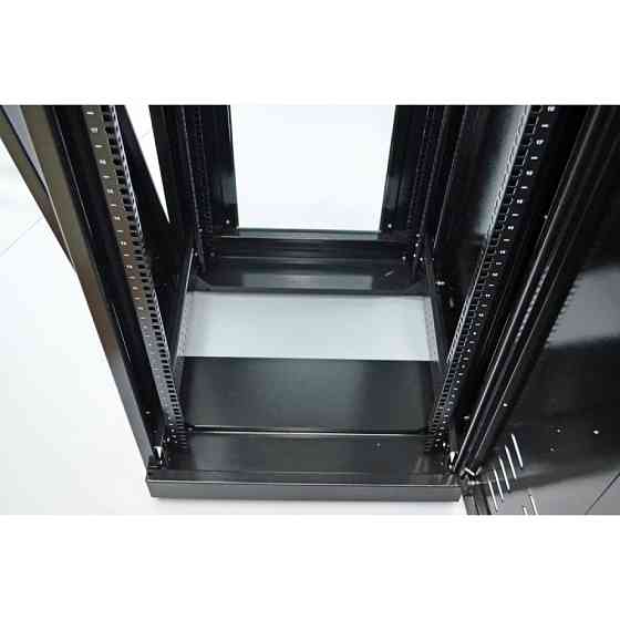 Шафа серверна CMS 42U 610 х 675 UA-MGSE4266MB посилена для мережевого обладнання Київ