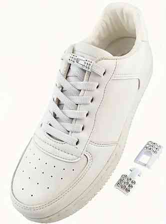 Застібка на шнурки для взуття металева зі стразами Білий 2 шт Смела