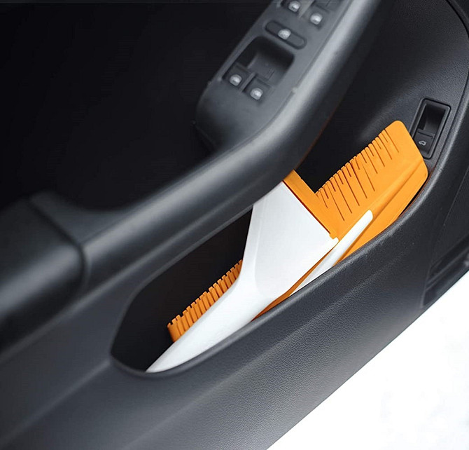 Автомобильный Скребок для льда и щетки Fiskars 