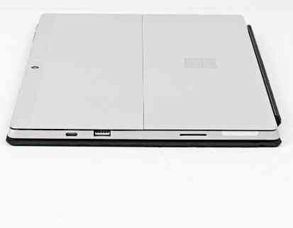 Microsoft Surface Pro 7+ Core i5-1135G7/ RAM 8 Gb/ SSD 256 Gb/ 12,3" Харків