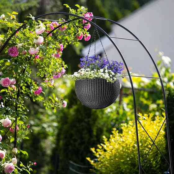 Горщик для рослин Keter Rattan hanging sphere з ланцюжками підвісний, антрацит, 8,6 л Київ