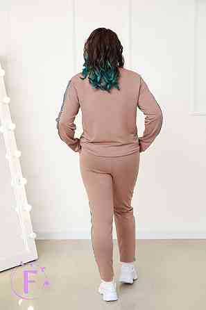 Демісезонний прогулянковий костюм із трикотажу "Wonderlend" оптом | Норма і батал | Розпродаж моделітал 54-56, Капучіно Київ