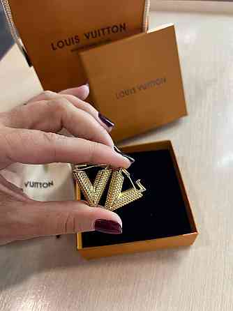 Луї Віттон сережки / Louis Vuitton сережки у формі трикутника Одеса