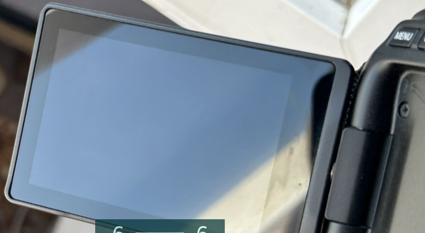 Почти новый ! Фотоаппарат Canon 250D. Киев - изображение 1