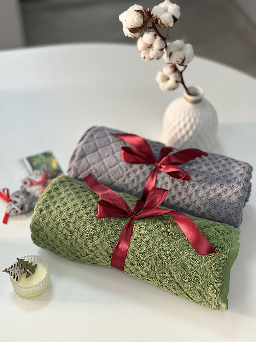 Махровое банное полотенце с подарочной ленточкой 70х140 550 г/м2, Клетка Черновцы - изображение 2