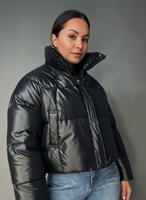 Куртка женская Lady Yep 30083 пуффер короткая глянцевая черная, черный, M Киев - изображение 13