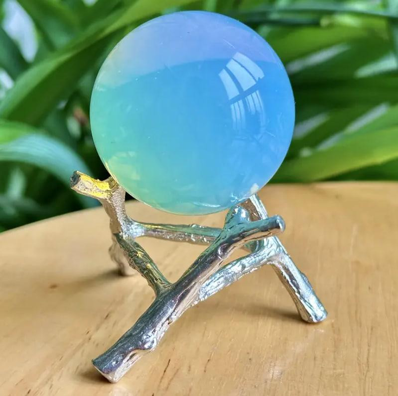 Сфера из натурального опала 4 см Кристаллическая сфера для медитации, декора и энергетических практи Киев - изображение 3