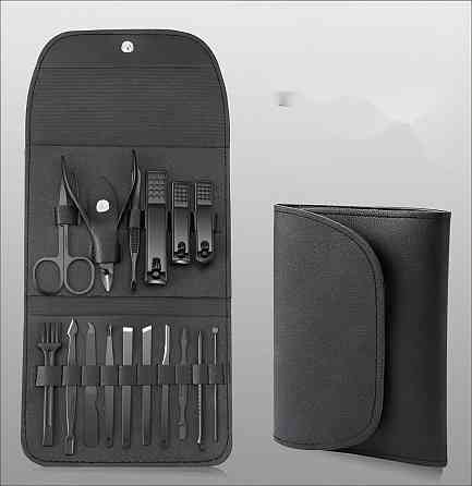 Набор для маникюра педикюра в кейсе ножницы, пилочка,пинцет, в наборе 16 шт черный Каменец-Подольский