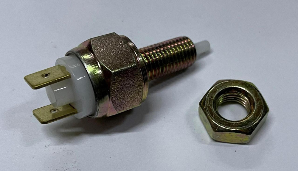 Кінцевий вимикач переднього гальма (жаба) МТ, НІЖ, МІНСК I Мукачево - фото 1