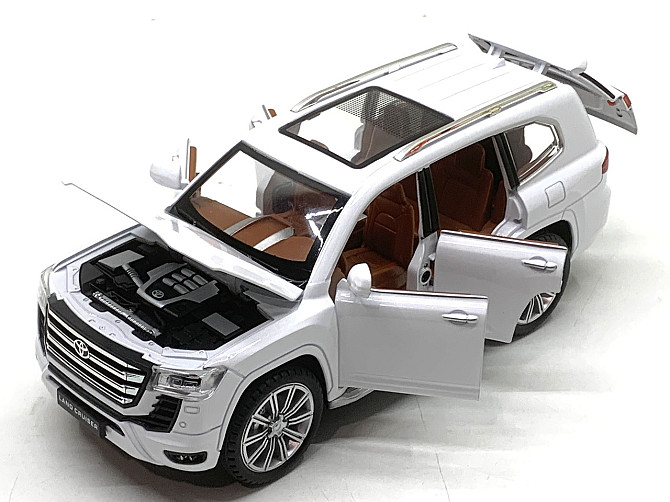 Машина Автосвіт Toyota Land Cruiser 30 інерційна відчиняються двері капот багажник 20см Білий (AP-2033) Чернігів - фото 4