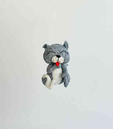 М’яка фетрова іграшка сірий кіт ручної роботи – безпечна розвиваюча іграшка Київ