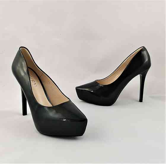 Жіночі Чорні Туфлі на Каблуку Шпильке Лакові Модельні (розміри: 36,38,40) — 16-1 Дніпро