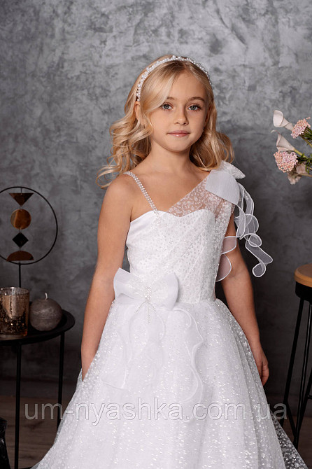 Длинное блестящее белое платье через одно плечо Кривой Рог - изображение 5