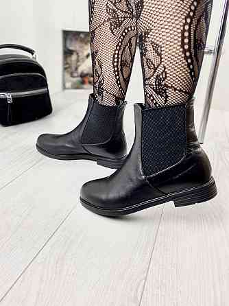 Olli Черевики жіночі OLLI чорні натуральна шкіра весна-осінь висота 13см (K-11-9104) Коломия