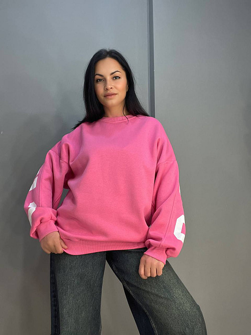 Світшот жіночий DAVRAS 8174 оверсайз подовжений напис на спині CHICAGO утеплений на флісі one size малиновий, малиновий, one size Київ - фото 7