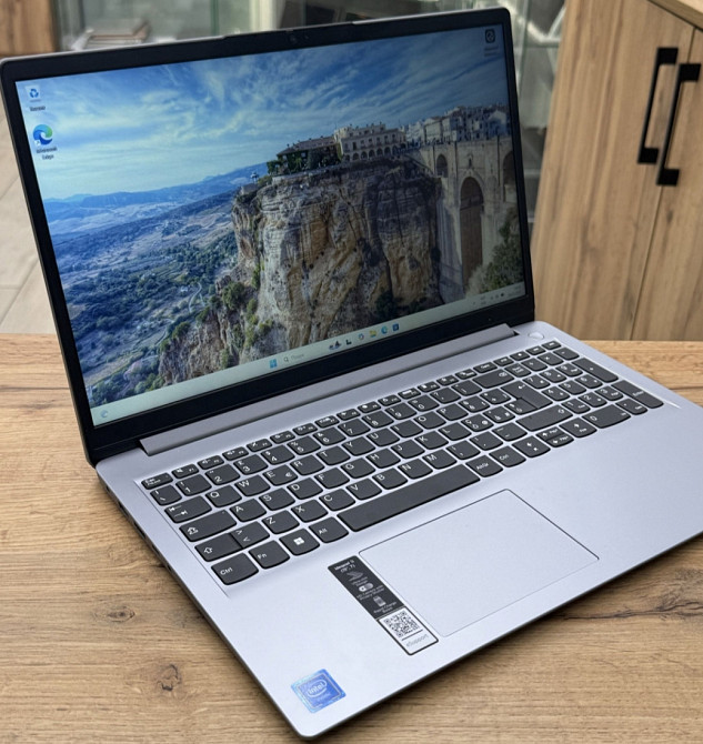Ноутбук Lenovo IdeaPad 1i 15.6" lntel 8/256Gb. Харків - фото 4