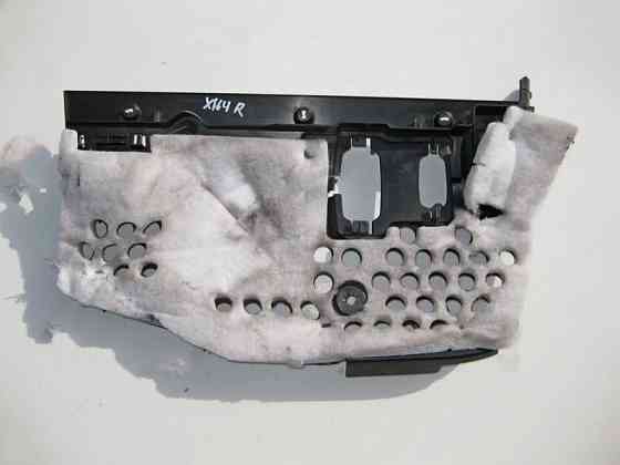 Mercedes-Benz  A1646800217 Кришка під панеллю приладів простір ніг пасажира ML W164 GL X164 Одесса