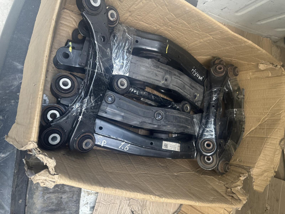 Малий задній важіль підвіски (ліва сторона) з Hyundai Tucson 2016-2021 Київ - фото 1