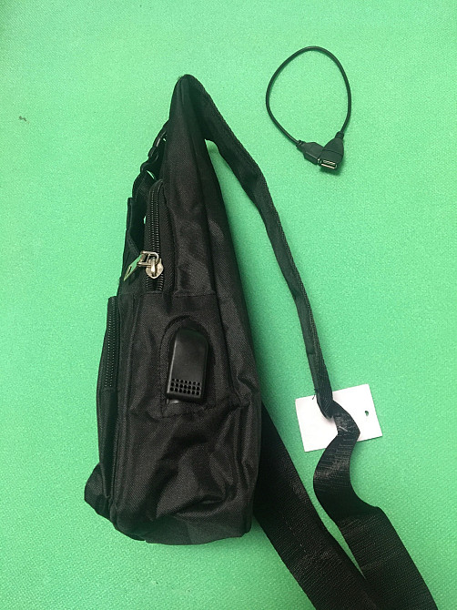 Мужская сумка тактическая через плечо черная - размер сумки 30*20см, 4 кармана, с USB шнуром в комплекте Киев - изображение 7