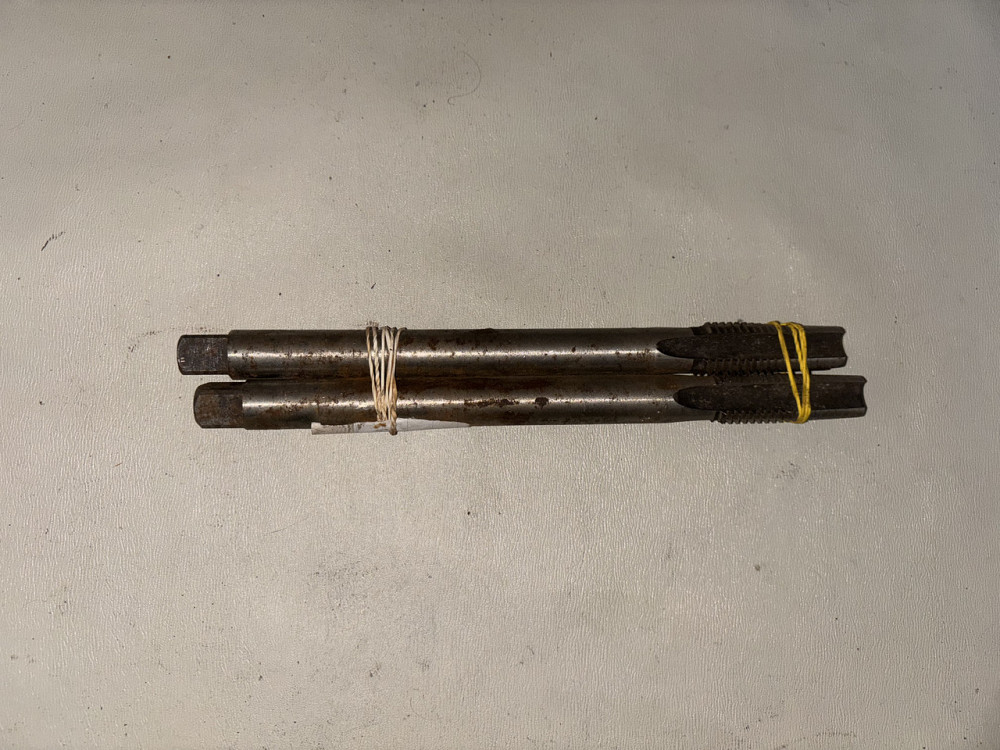 Метчик гаечный М20 (0211). HSS. СССР. Харьков - изображение 1