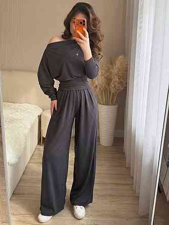 Жіночий стильний повсякденний костюм-двійка з віскози Графіт Одеса