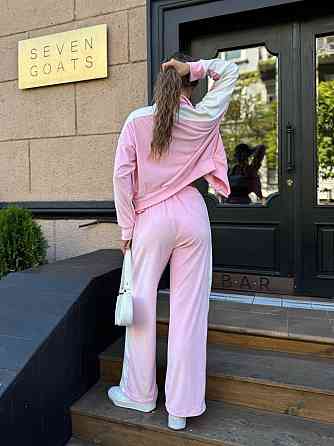 Жіночий стильний спортивний  костюм зі вставками із  королівського велюра Одеса