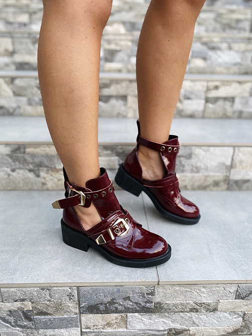 Жіночі черевики бордові з натуральної лакованої шкіри весна-осінь демісезонні з байковою підкла Коломия - фото 7