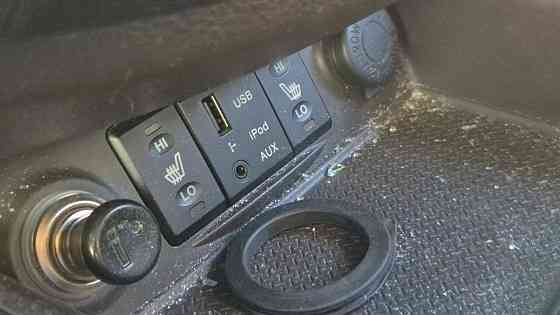 Панель-рамка USB Hyundai Santa Fe 2007–2012 Київ