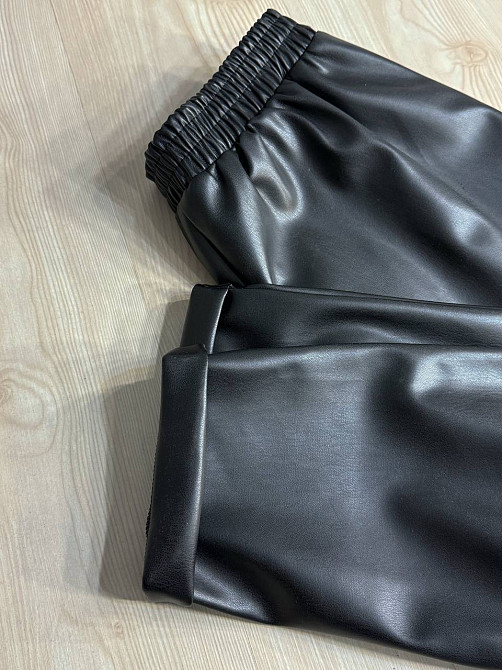 Брюки жіночі Gritana 237 з екошкіри МОМ на резинці великі розміри чорні, чорний, 4XL Київ - фото 10