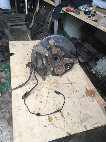 4721010AC Ступица передняя правая взборі з цапфою JOURNEY 3.6 Коломия - фото 1