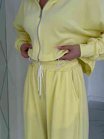 Жіночий сильний повсякденний велюровий костюм-двійка Лимонний, 46/48 Одеса