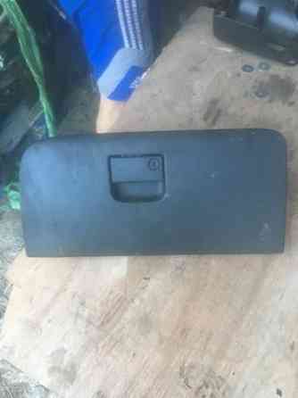 1RQ77TRM Бардачок Journey12-. 3.6l Коломыя