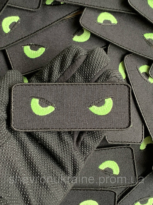 Друкований шеврон що світиться ЧОРНІ ЗЛІ ОЧІ (Форма прямокутна. На липучці) Розмір 4x10см Київ - фото 4