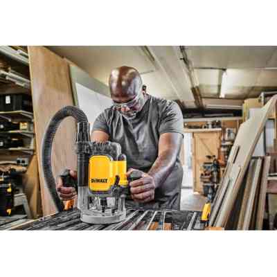 Фрезер DeWALT 2300 Вт, 9000 - 22000 об/хв, цанговий патрон 12 мм, 6.1 кг (DWE625) Вінниця