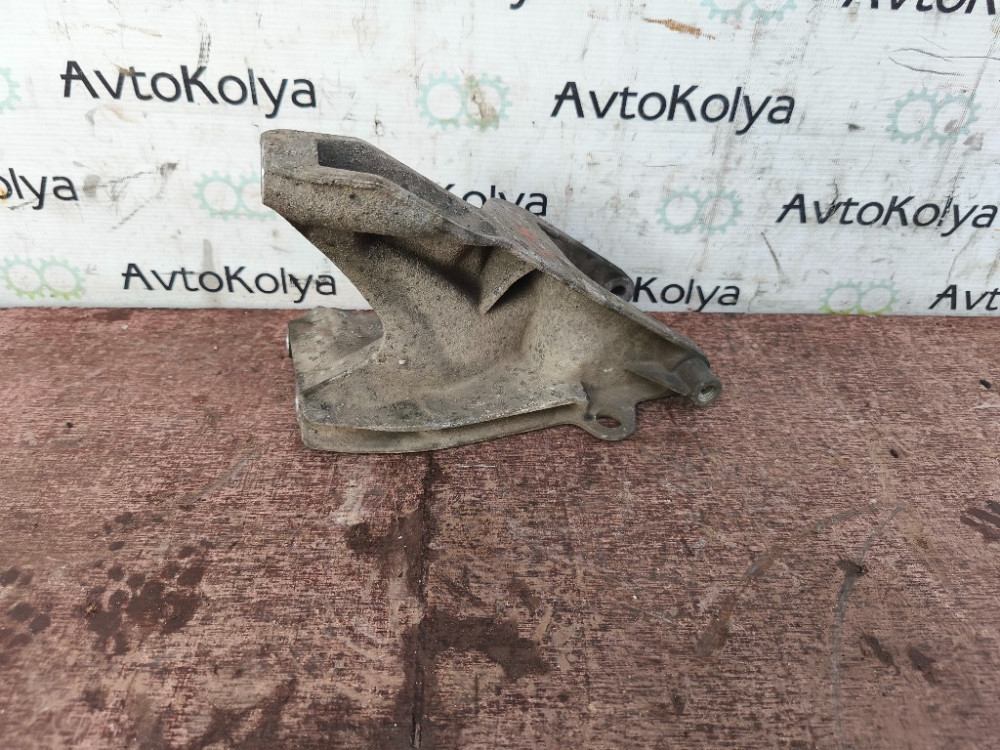 Кронштейн (опора) подушки двигуна правий VW T5 T6 2.0 tdi 2003-2019 (7E0199343B) Ковель - изображение 2