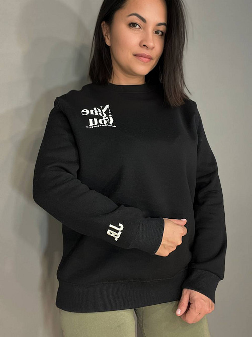 Свитшот женский Pepper&mint 23-18 надпись NO ONE IS YOU флис утепленный по фигуре черный, черный, L Киев - изображение 8