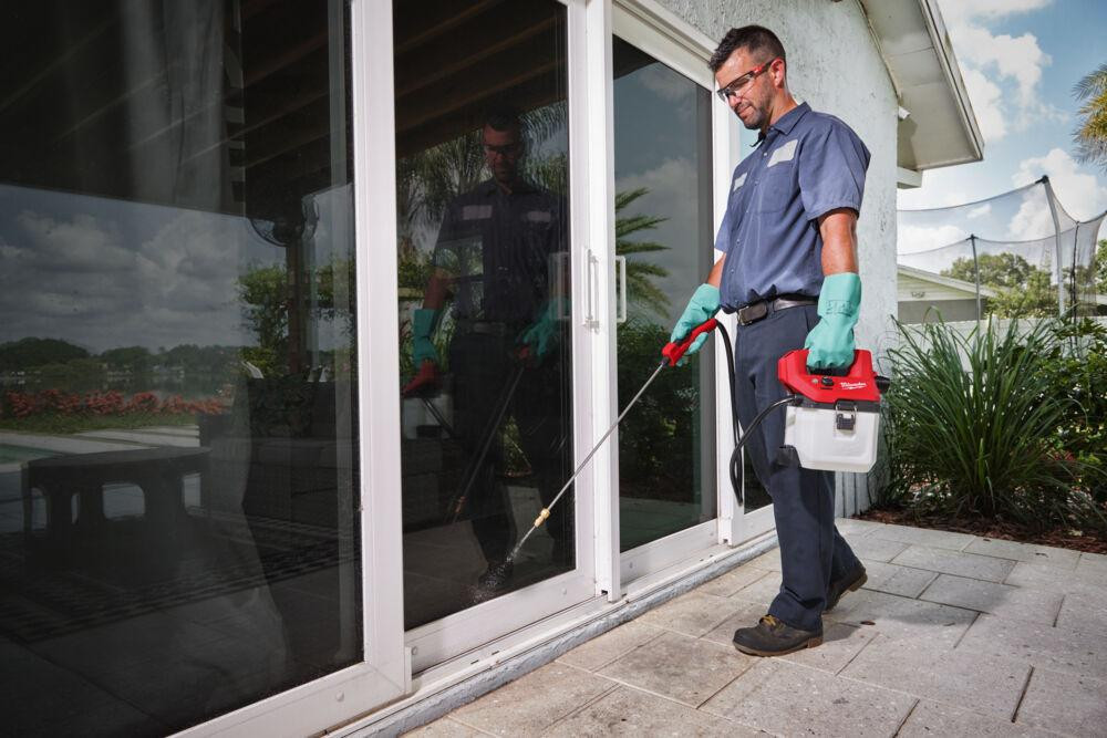 Опрыскиватель аккумуляторный MILWAUKEE, M12 BHCS3L-201 Одесса - изображение 3