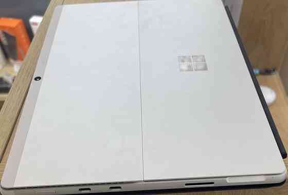 Планшет Microsoft Surface Pro 8 (8/128Gb) Київ