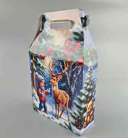 Новогодняя подарочная картонная упаковка для конфет (600грм) №225 