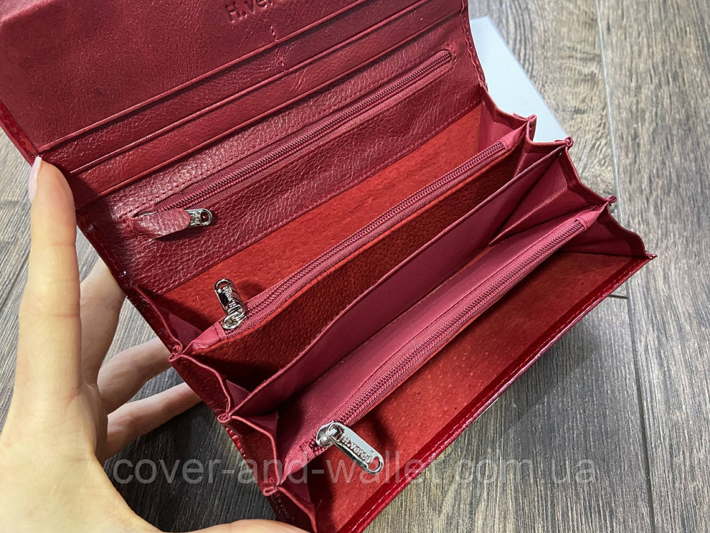 Красивий шкіряний жіночий лаковий гаманець червоного кольору Helen Verde Київ - фото 4
