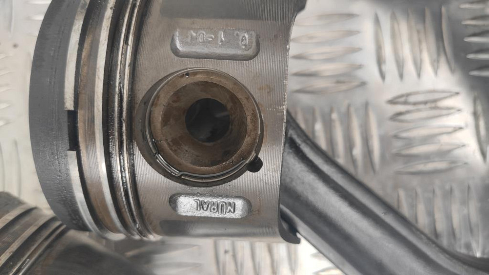 Поршень Mercedes Sprinter 2.2 cdi 2000-2006 Ковель - фото 1